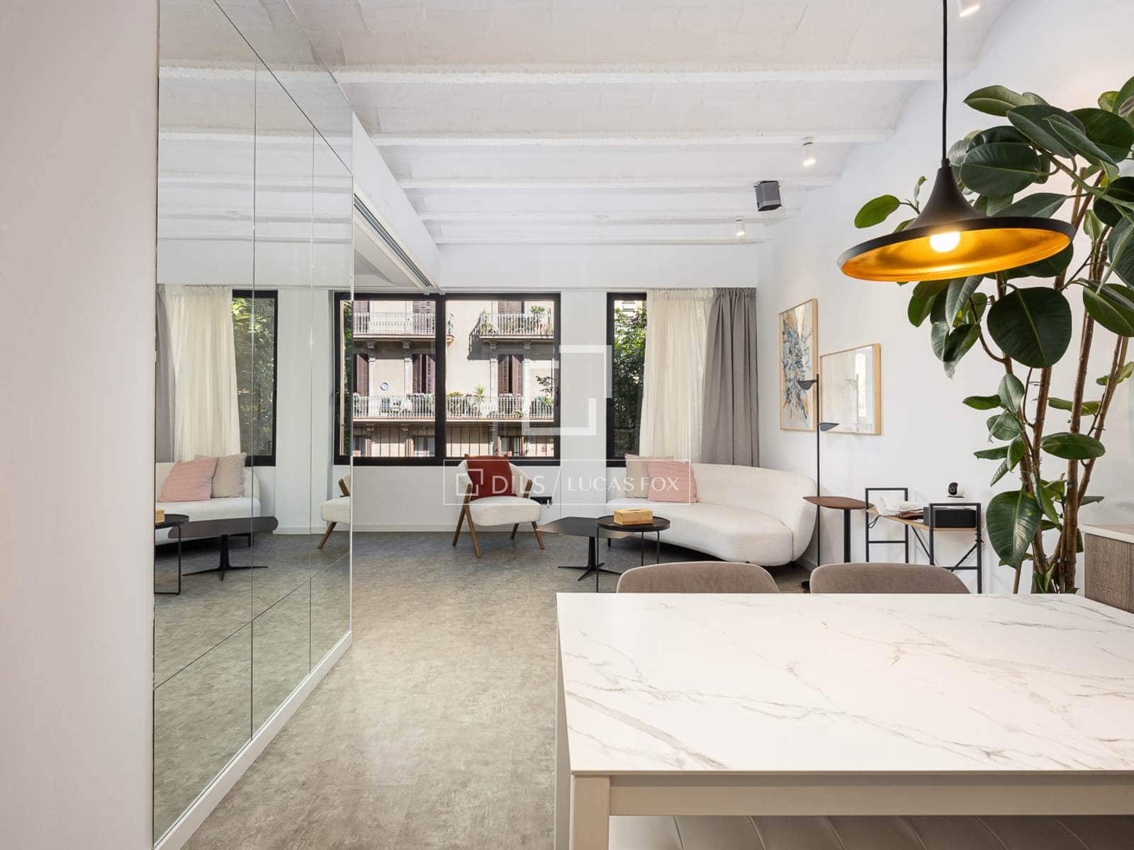 2 slaapkamer Appartement te koop in Barcelona stad - € 840.000 (Ref: 9975911)