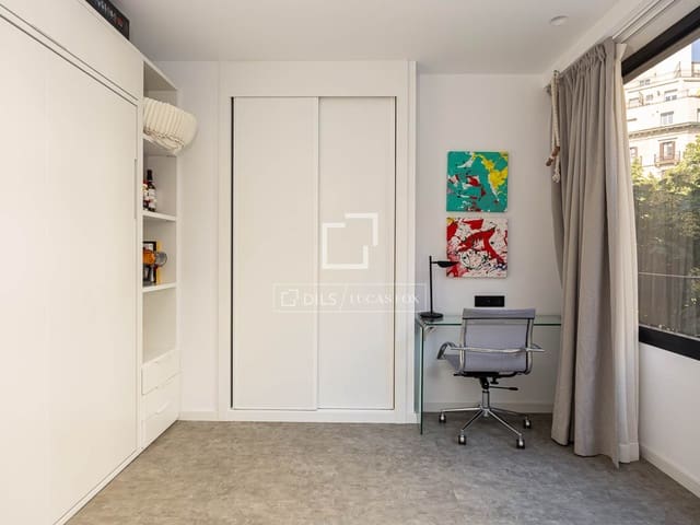 2 slaapkamer Appartement te koop in Barcelona stad - € 840.000 (Ref: 9975911)