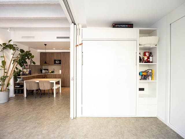 2 slaapkamer Appartement te koop in Barcelona stad - € 840.000 (Ref: 9975911)