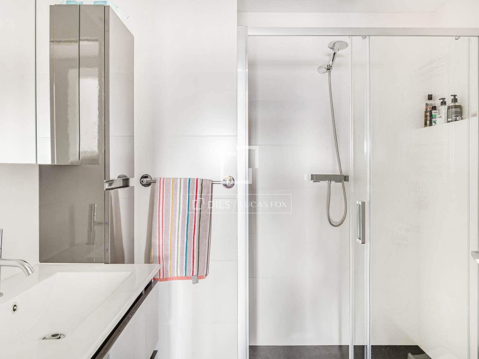 3 bedroom Apartment for sale in Barcelona city with pool garage - € 1,525,000 (Ref: 9975913)