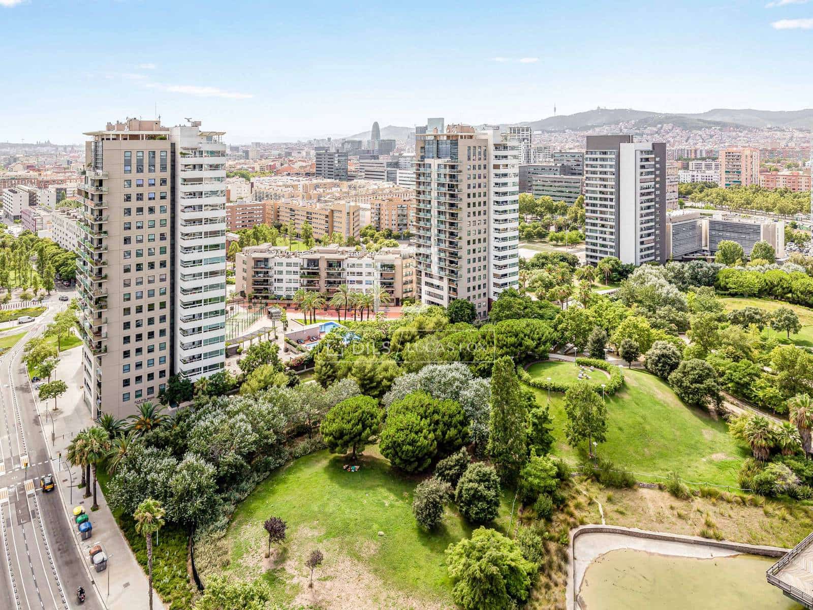 3 bedroom Apartment for sale in Barcelona city with pool garage - € 1,525,000 (Ref: 9975913)