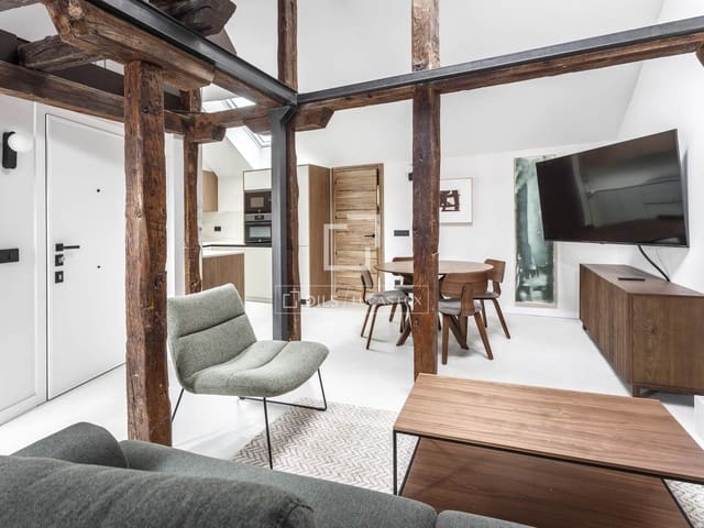 2 sovrum Lägenhet att hyra i Madrid stad - 2 600 € (Ref: 9975914)