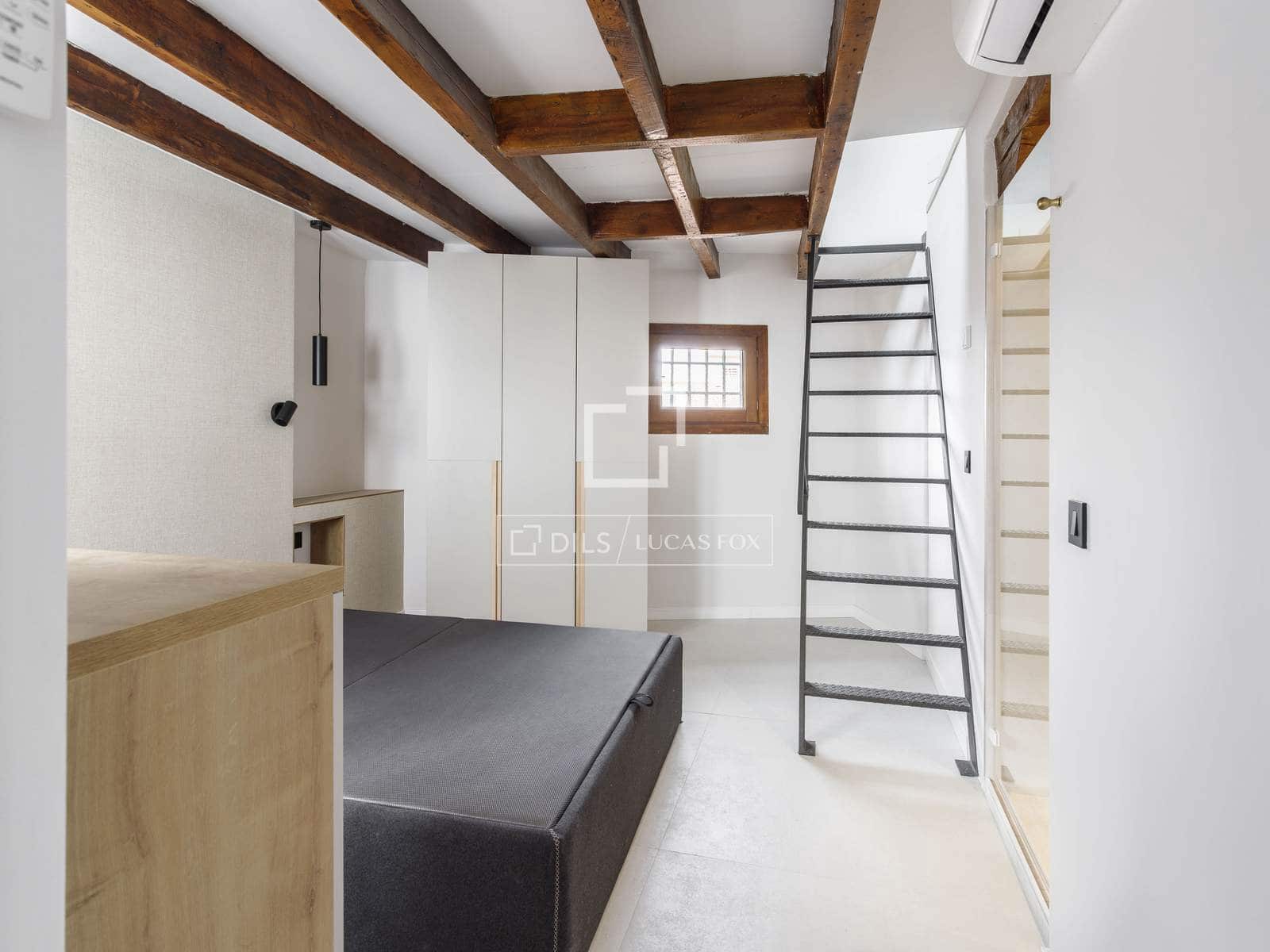 2 slaapkamer Appartement te huur in Madrid stad - € 2.600 (Ref: 9975914)