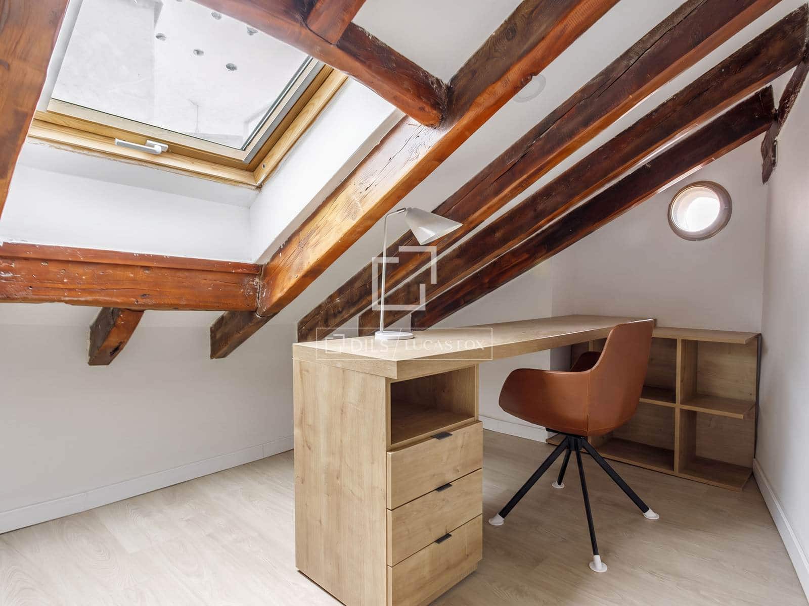 2 slaapkamer Appartement te huur in Madrid stad - € 2.600 (Ref: 9975914)
