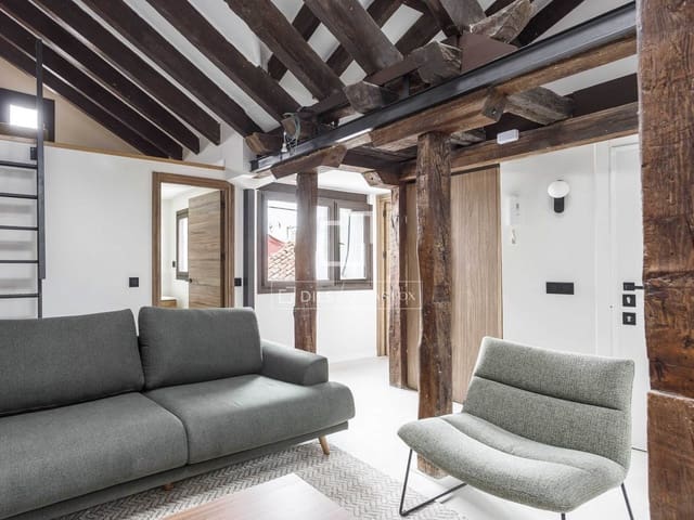 2 sovrum Lägenhet att hyra i Madrid stad - 2 600 € (Ref: 9975914)