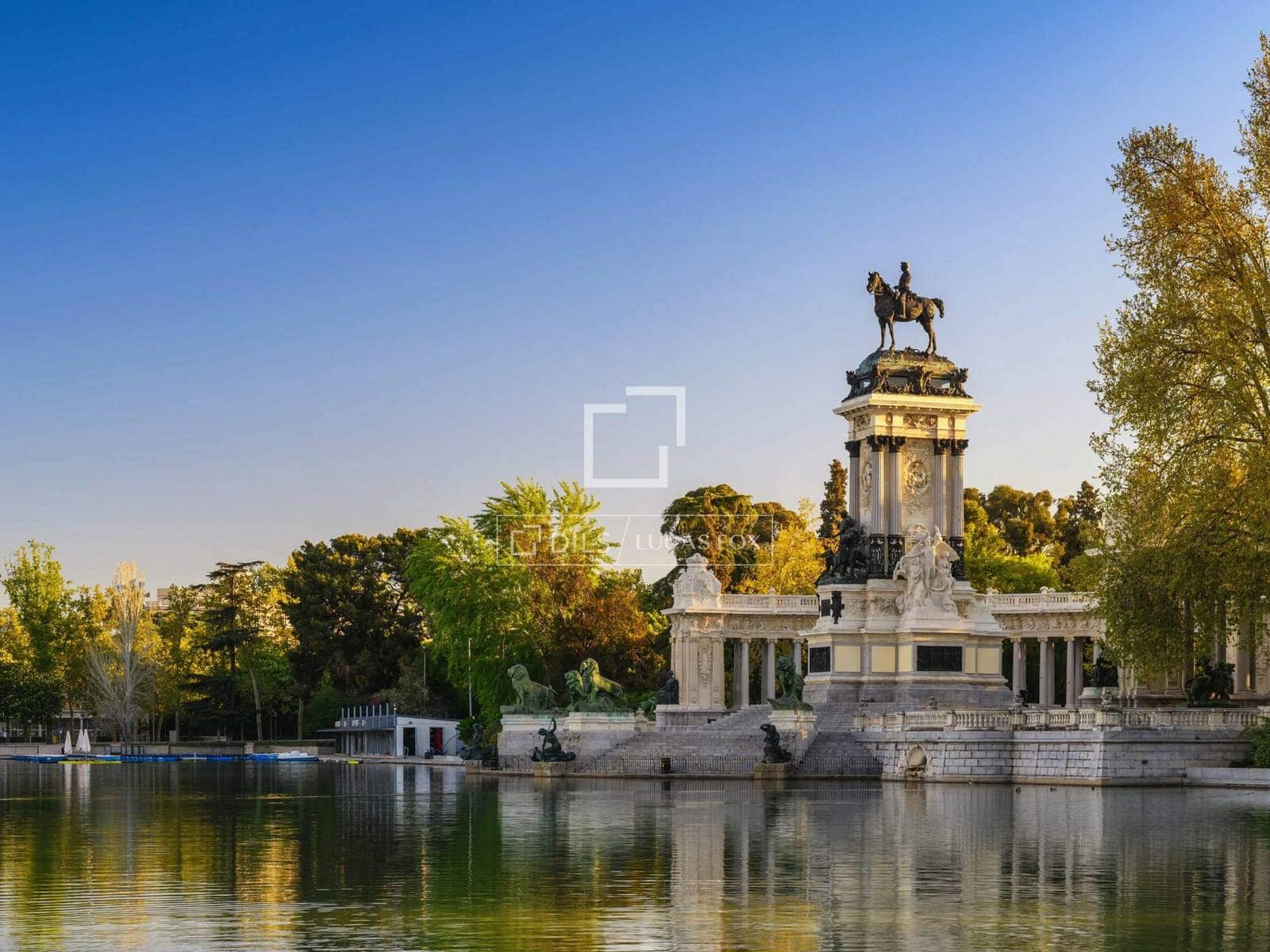3 makuuhuone Huoneisto myytävänä paikassa Madrid kaupunki - 2 390 000 € (Ref: 9976393)