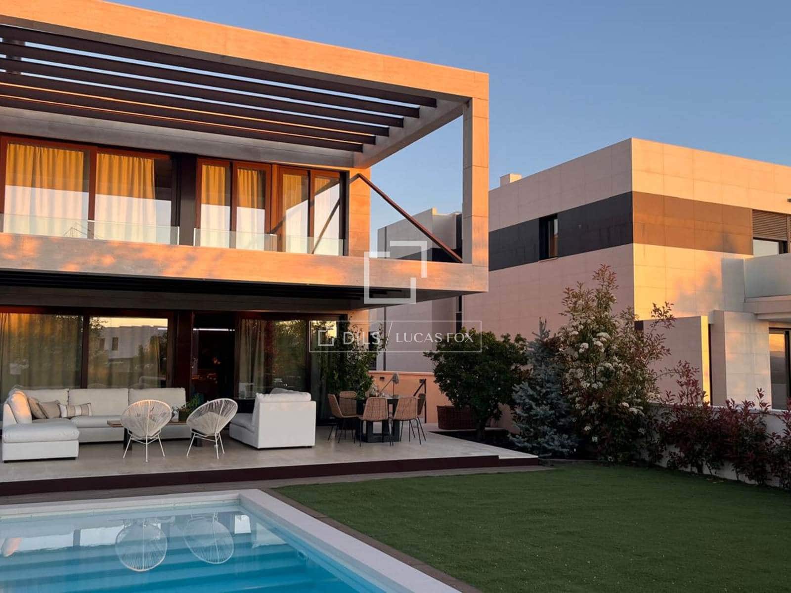 5 bedroom Finca/Country House for rent in Majadahonda with pool garage - € 8,500 (Ref: 9976394)