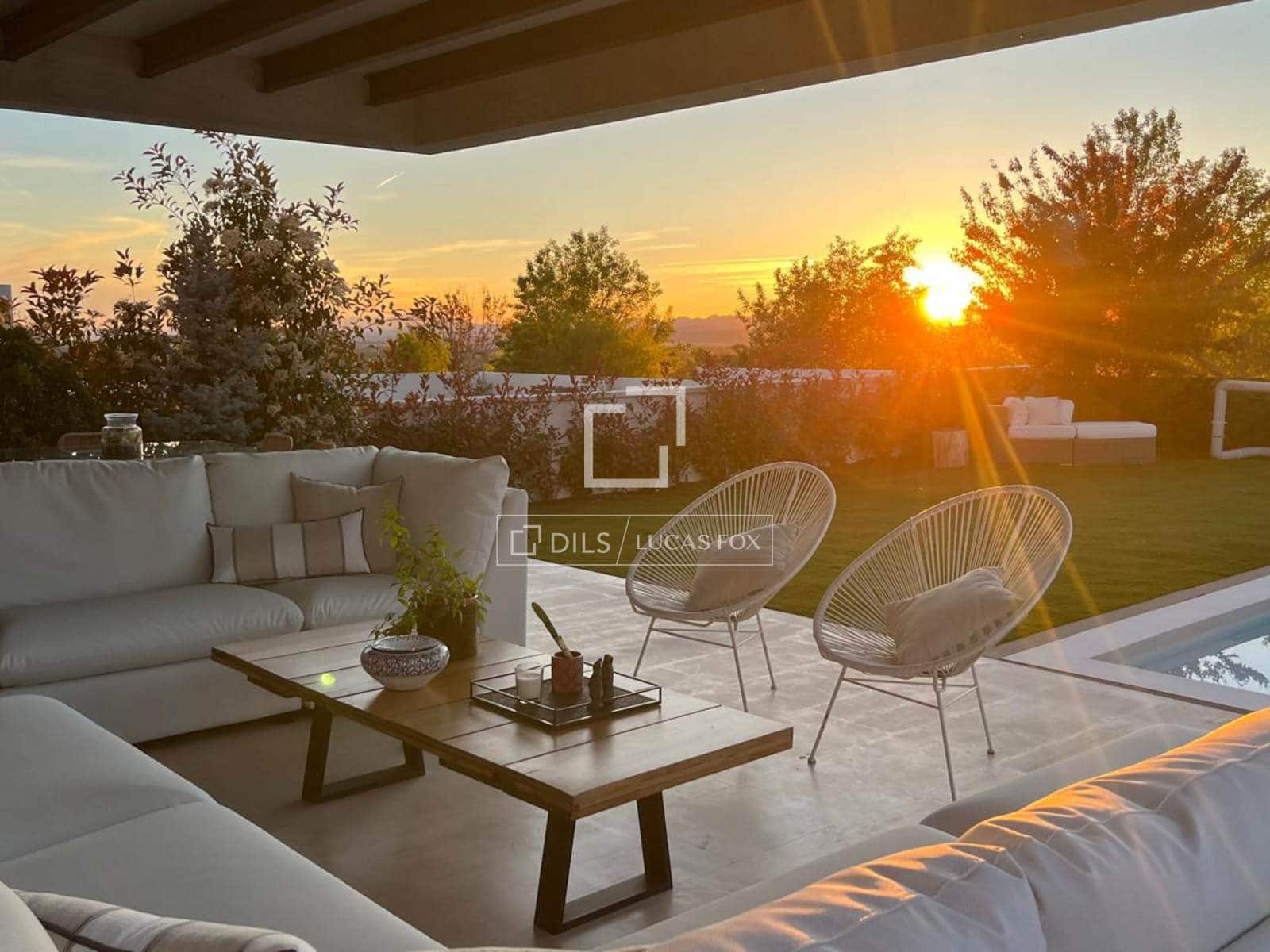 5 bedroom Finca/Country House for rent in Majadahonda with pool garage - € 8,500 (Ref: 9976394)