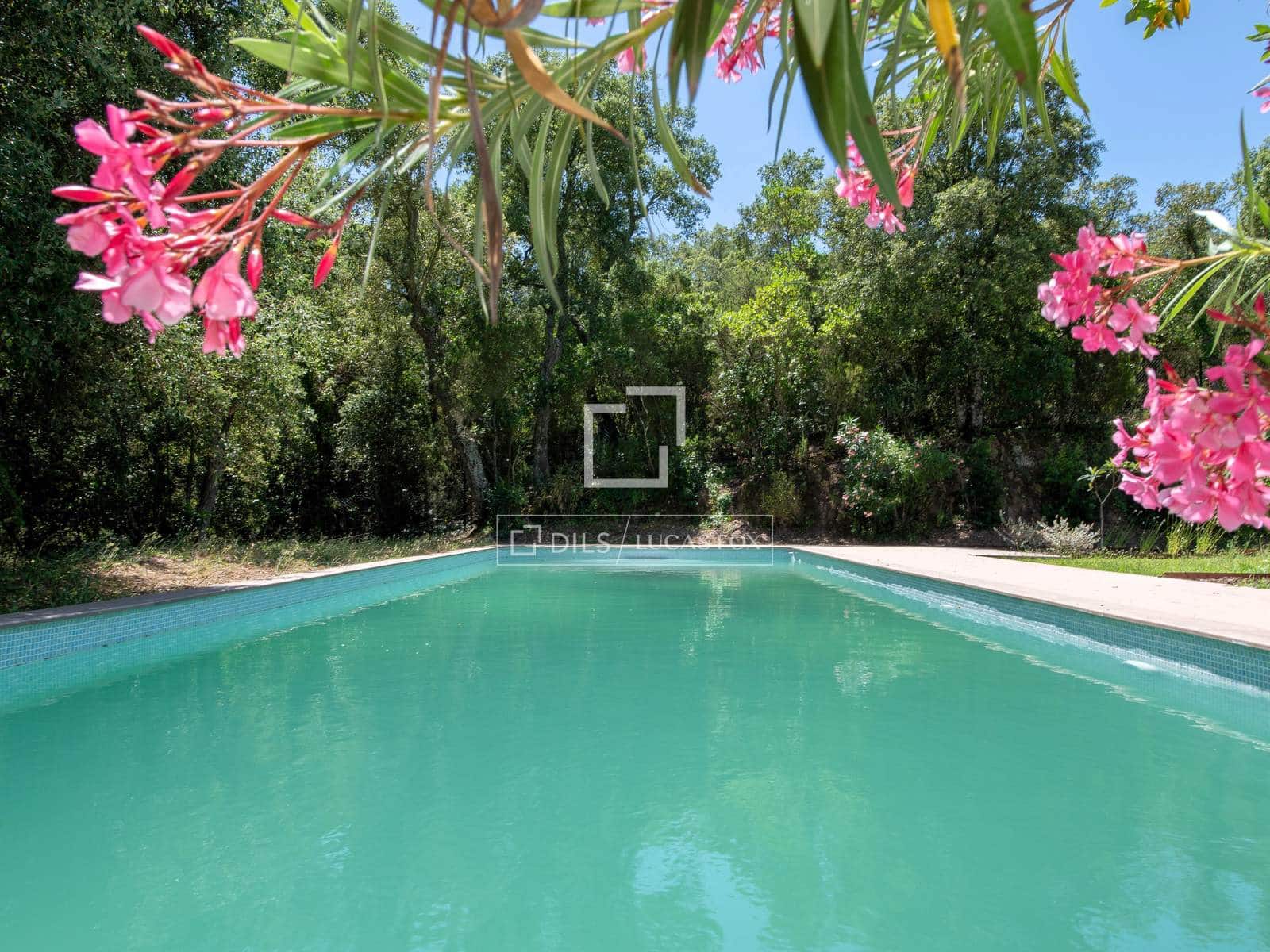3 soveværelse Villa til salg i Santa Cristina d'Aro med swimmingpool garage - € 925.000 (Ref: 9976395)