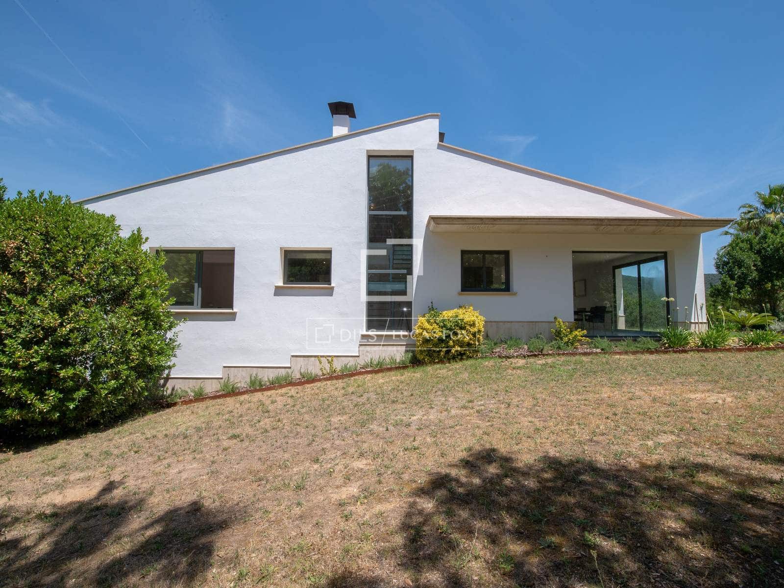 3 soveværelse Villa til salg i Santa Cristina d'Aro med swimmingpool garage - € 925.000 (Ref: 9976395)