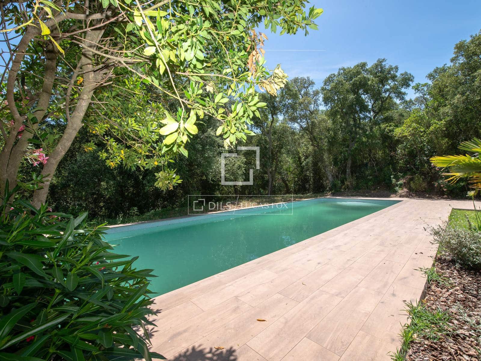 3 soveværelse Villa til salg i Santa Cristina d'Aro med swimmingpool garage - € 925.000 (Ref: 9976395)