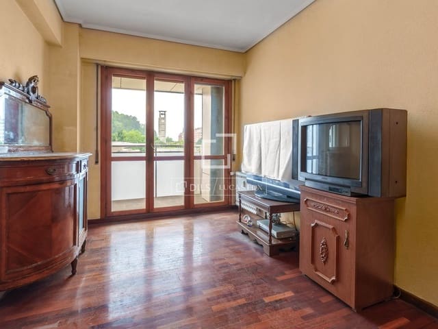 Apartamento de 3 habitaciones en Donostia-San Sebastián en venta - 540.000 € (Ref: 9976396)
