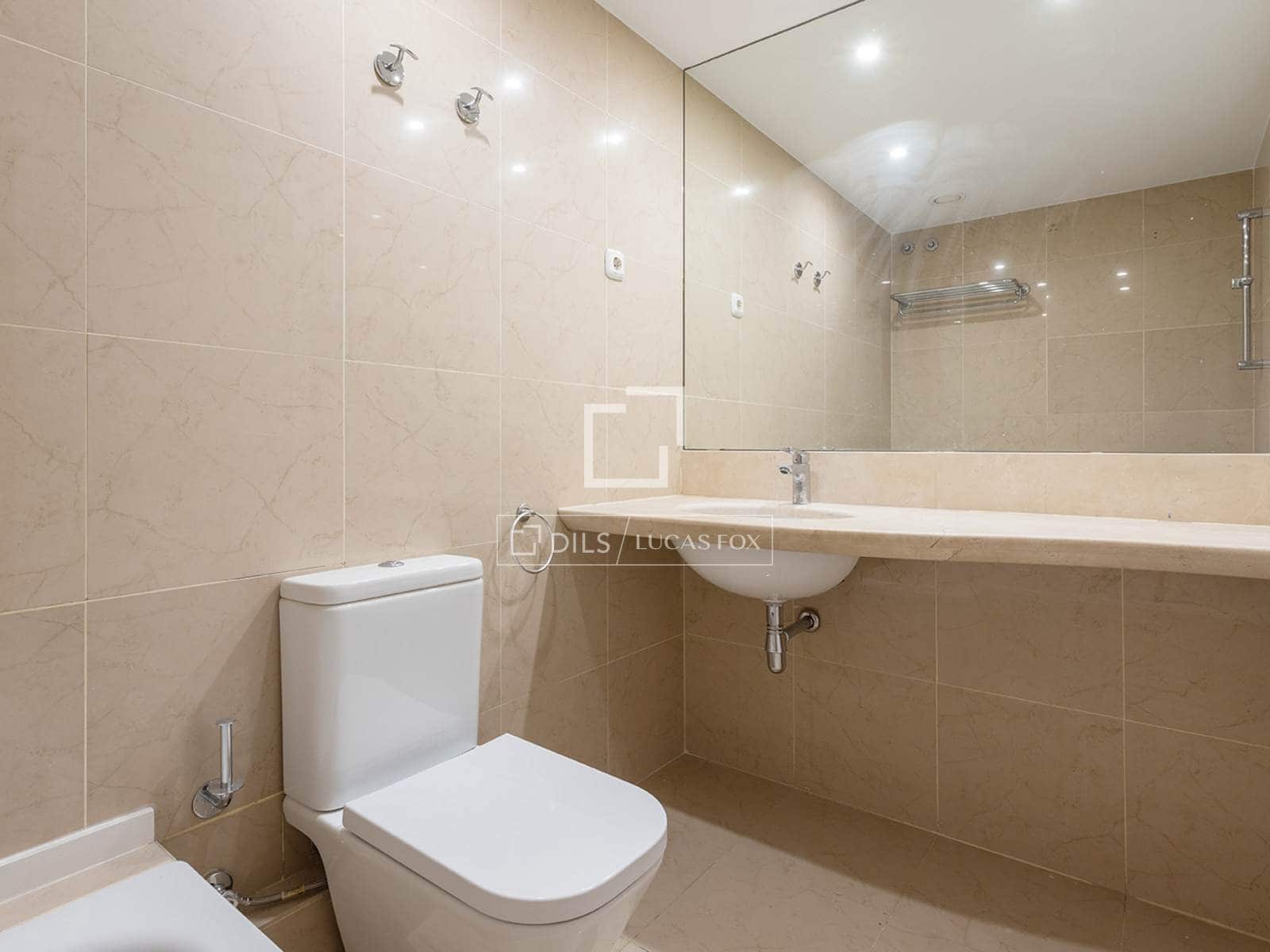 Apartamento de 3 habitaciones en Barcelona ciudad en venta con garaje - 950.000 € (Ref: 9976521)