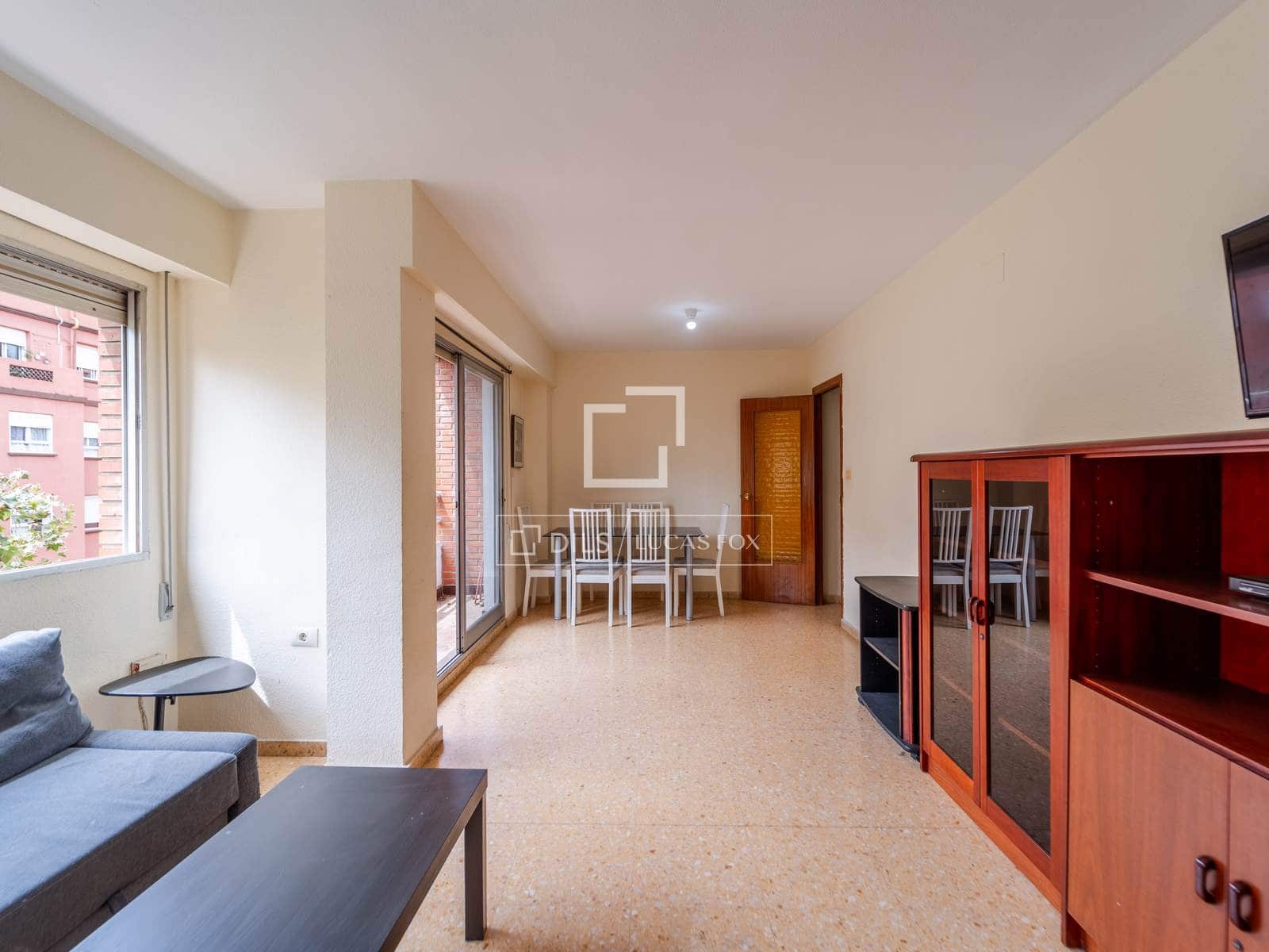 4 bedroom Apartment for sale in Valencia city with garage - € 380,000 (Ref: 9976523)
