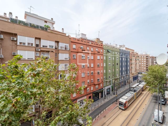 4 sypialnia Apartament na sprzedaż w Miasto Walencja z garażem - 380 000 € (Ref: 9976523)