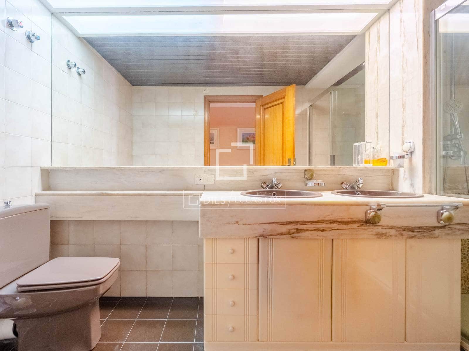 4 soveværelse Lejlighed til salg i Valencia by med garage - € 990.000 (Ref: 9977696)