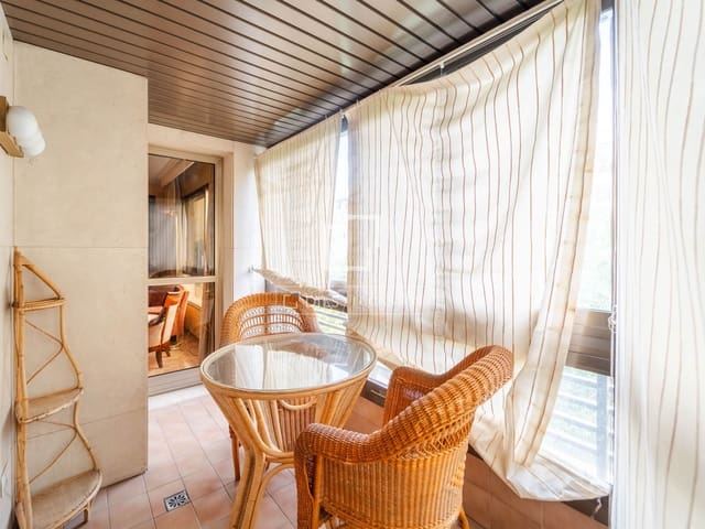 4 soveværelse Lejlighed til salg i Valencia by med garage - € 990.000 (Ref: 9977696)