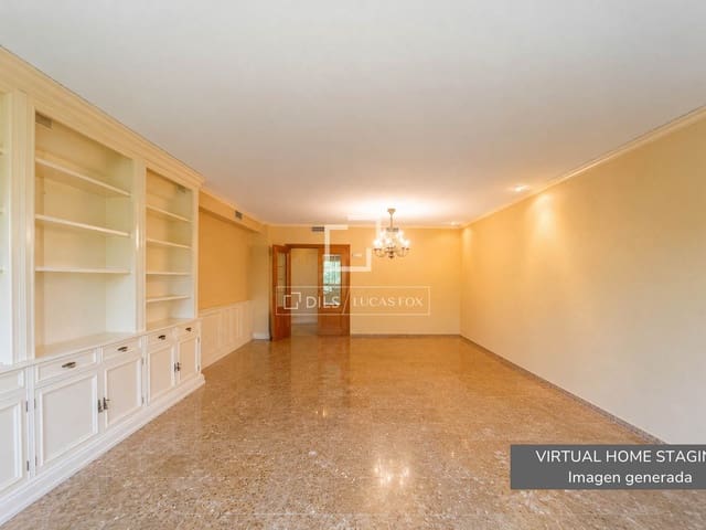 4 bedroom Apartment for sale in Valencia city with garage - € 990,000 (Ref: 9977696)