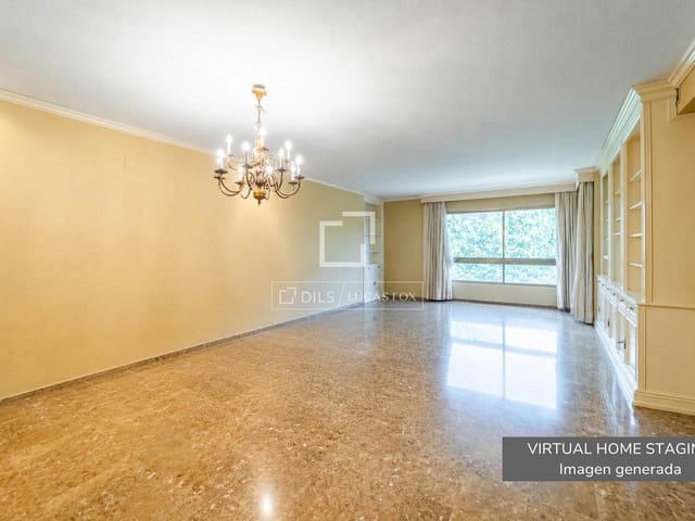 4 bedroom Apartment for sale in Valencia city with garage - € 990,000 (Ref: 9977696)