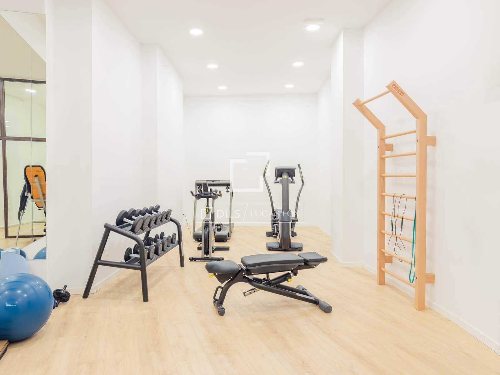 1 Zimmer Apartment zu vermieten in Valencia Stadt mit Garage - 1.800 € (Ref: 9977697)