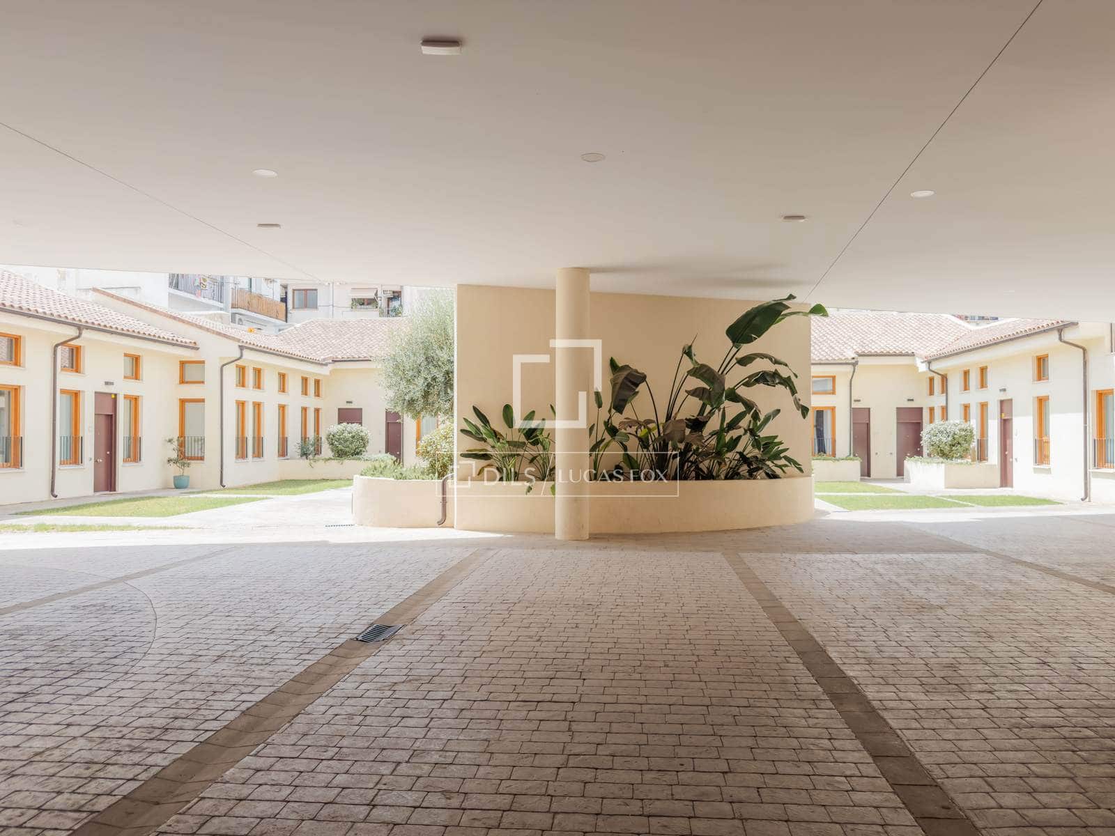 1 Zimmer Apartment zu vermieten in Valencia Stadt mit Garage - 1.800 € (Ref: 9977697)