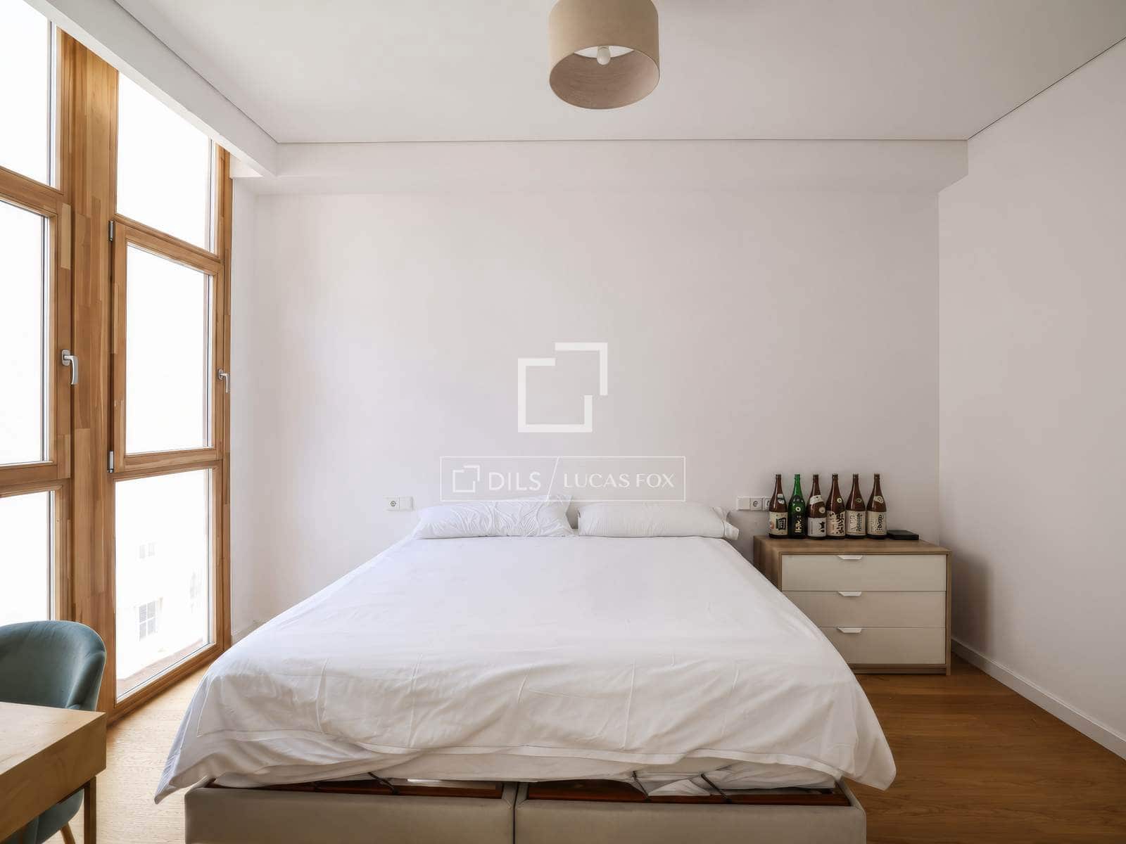 2 soverom Leilighet til salgs i Madrid by med svømmebasseng garasje - € 1 400 000 (Ref: 9977874)