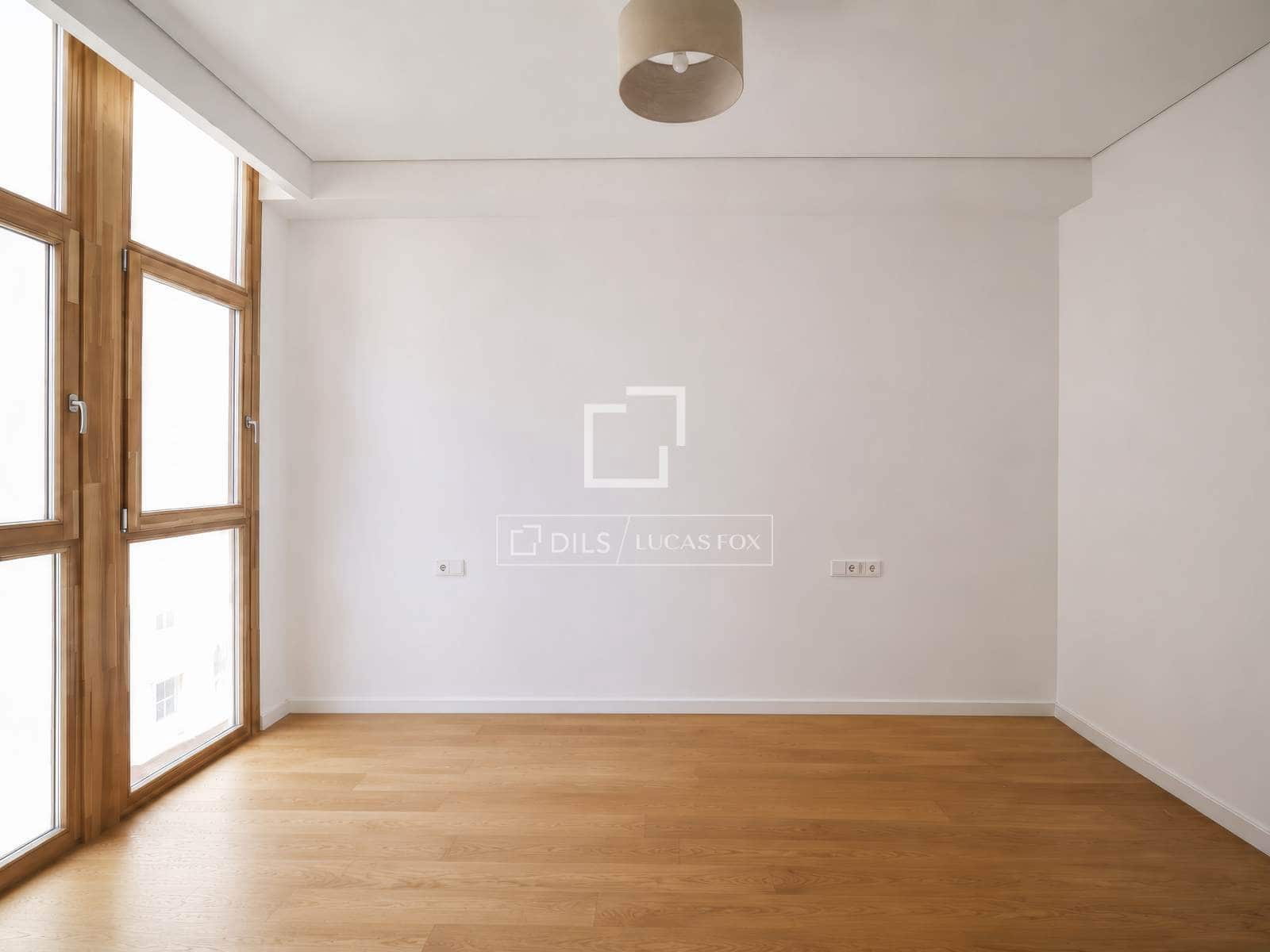 2 soverom Leilighet til salgs i Madrid by med svømmebasseng garasje - € 1 400 000 (Ref: 9977874)