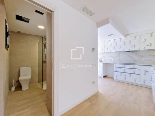 3 soveværelse Villa til salg i Vilanova i la Geltrú med garage - € 595.000 (Ref: 9977876)