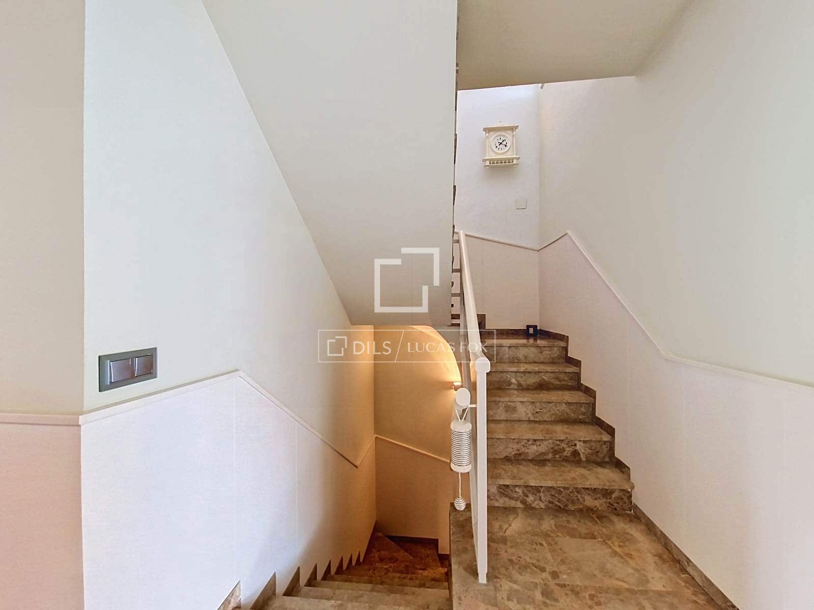 3 slaapkamer Villa te koop in Vilanova i la Geltru met zwembad garage - € 615.000 (Ref: 9977877)