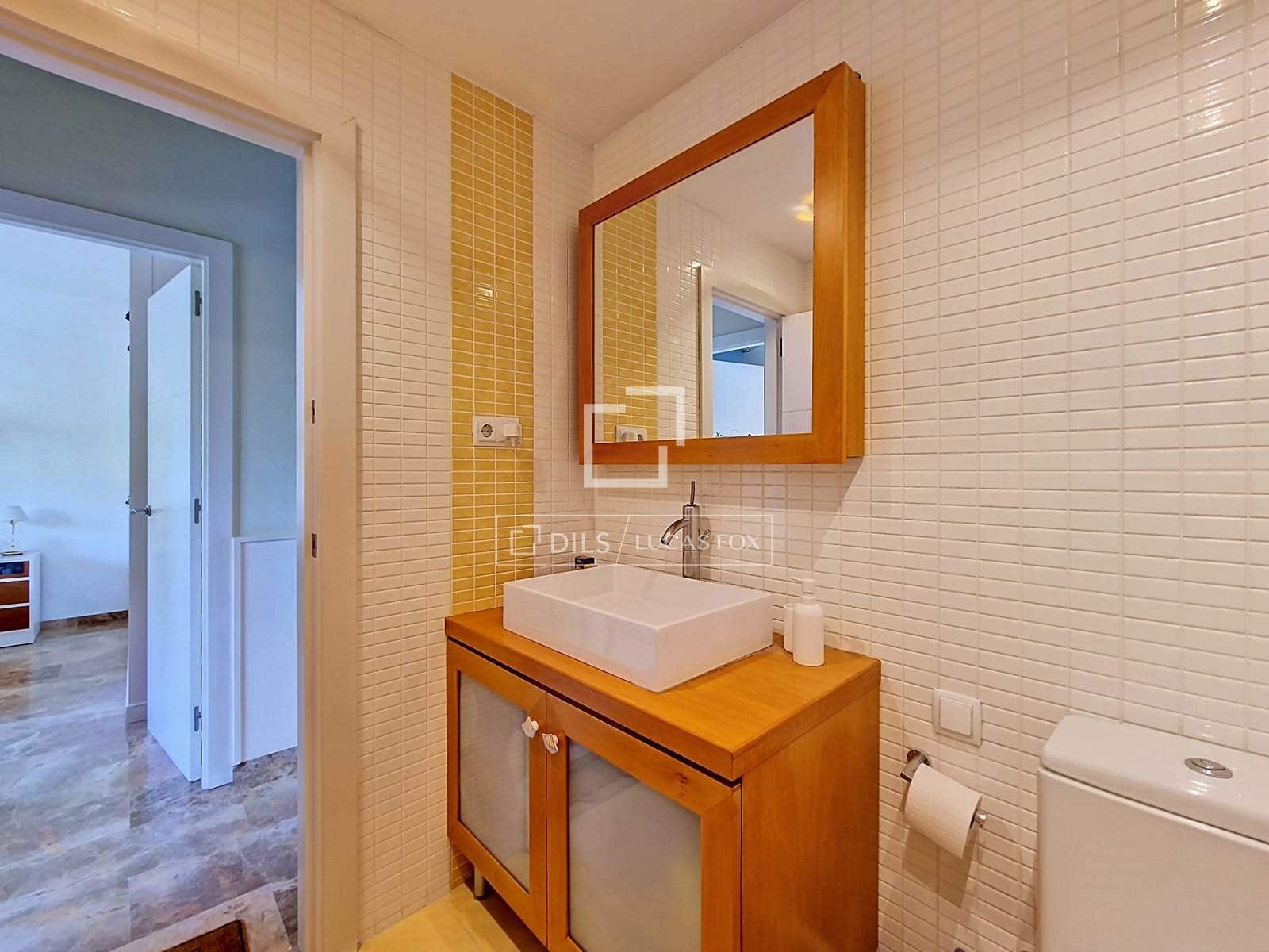3 slaapkamer Villa te koop in Vilanova i la Geltru met zwembad garage - € 615.000 (Ref: 9977877)