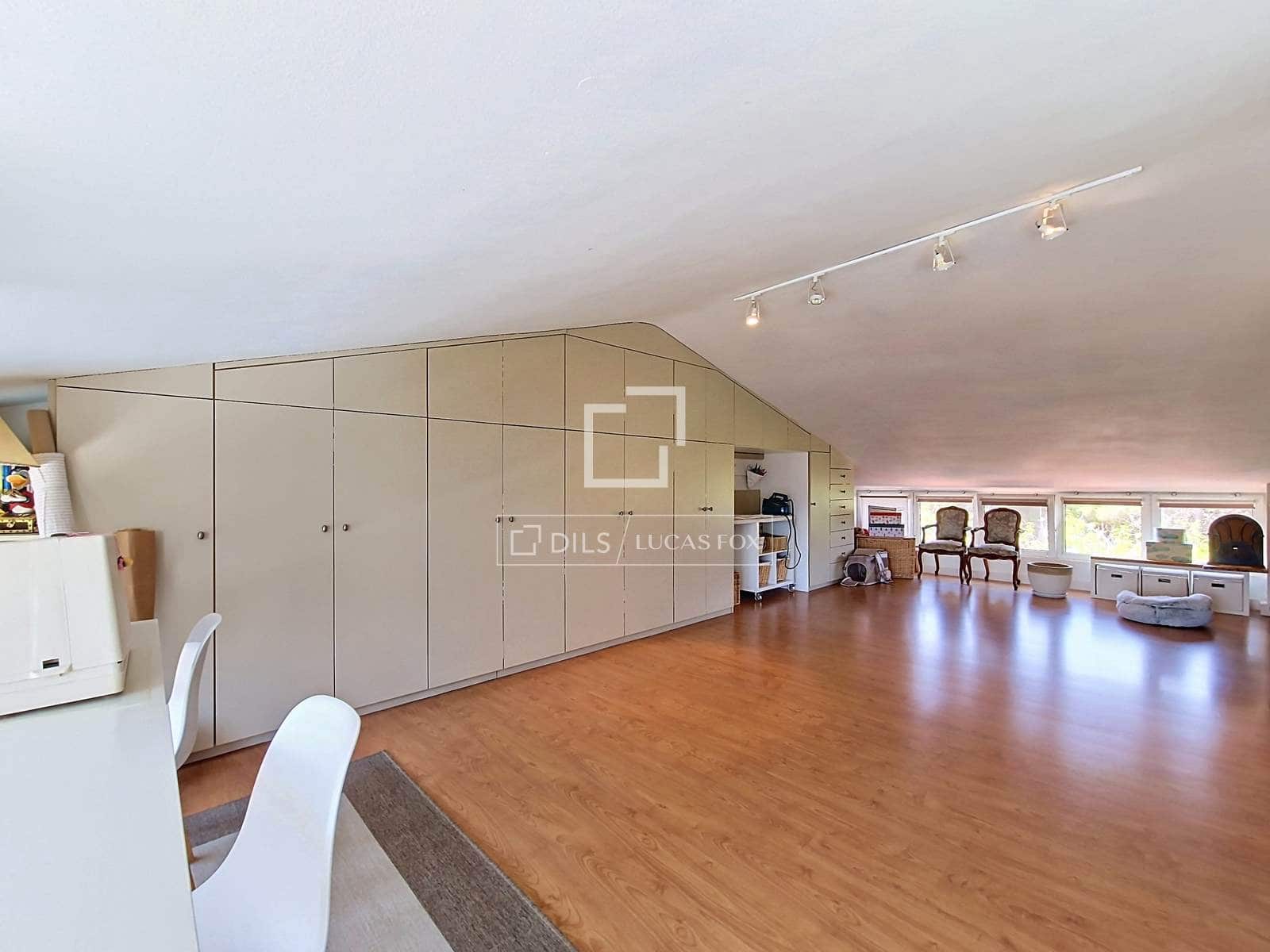 3 slaapkamer Villa te koop in Vilanova i la Geltru met zwembad garage - € 615.000 (Ref: 9977877)
