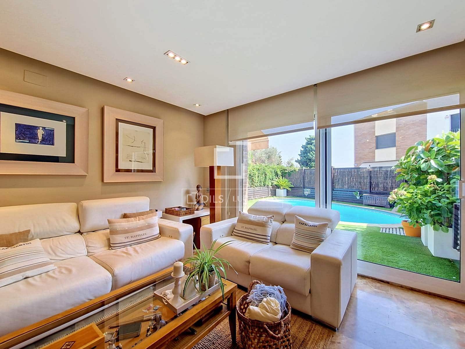 3 slaapkamer Villa te koop in Vilanova i la Geltru met zwembad garage - € 615.000 (Ref: 9977877)