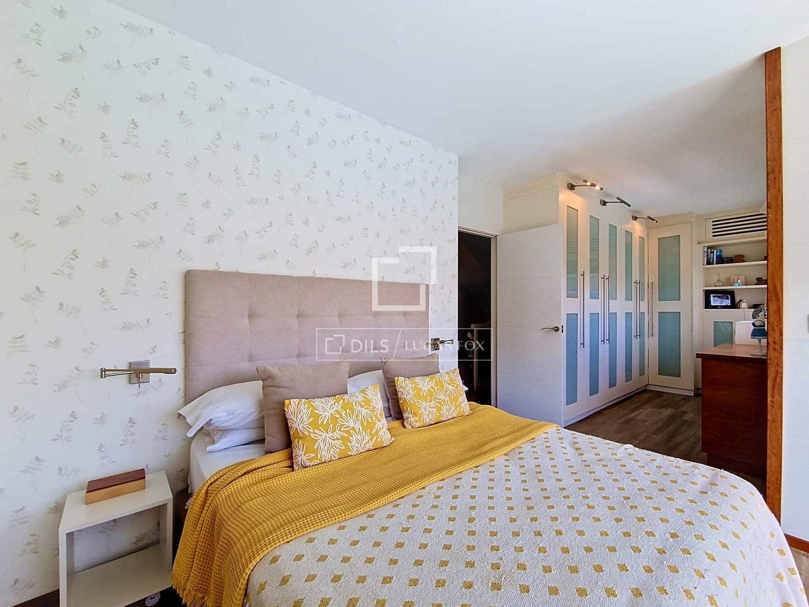 3 slaapkamer Villa te koop in Vilanova i la Geltru met zwembad garage - € 615.000 (Ref: 9977877)