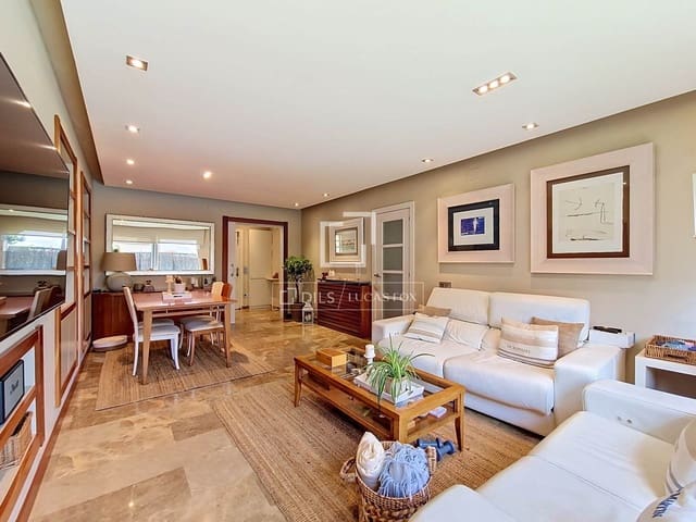 3 slaapkamer Villa te koop in Vilanova i la Geltrú met zwembad garage - € 615.000 (Ref: 9977877)