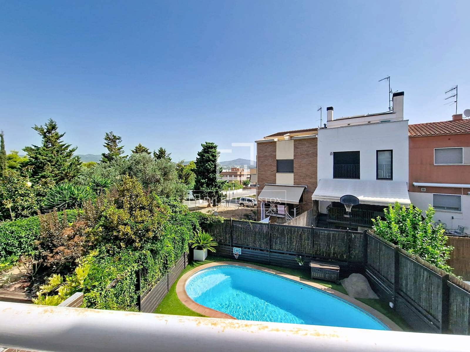 3 slaapkamer Villa te koop in Vilanova i la Geltru met zwembad garage - € 615.000 (Ref: 9977877)