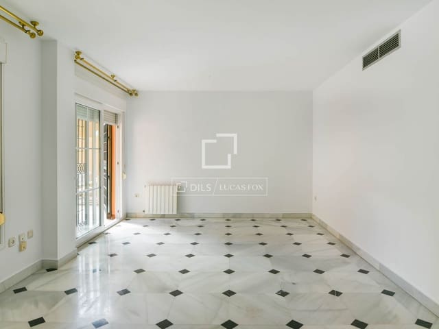 3 soverom Leilighet til leie i Málaga by med svømmebasseng garasje - € 2 500 (Ref: 9977951)