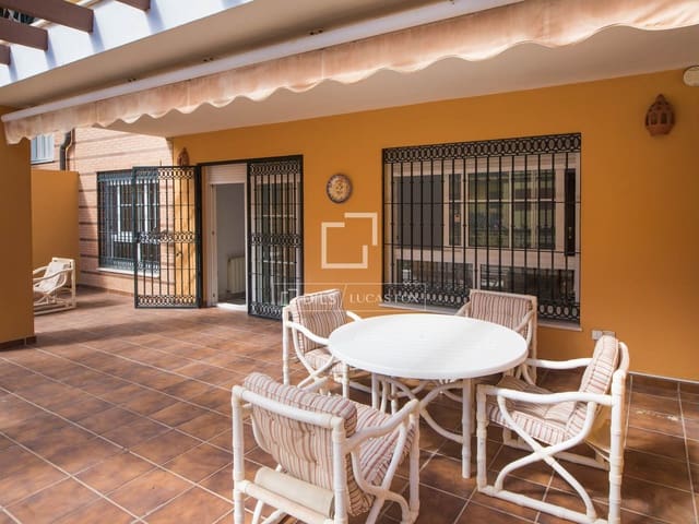 3 soverom Leilighet til leie i Málaga by med svømmebasseng garasje - € 2 500 (Ref: 9977951)