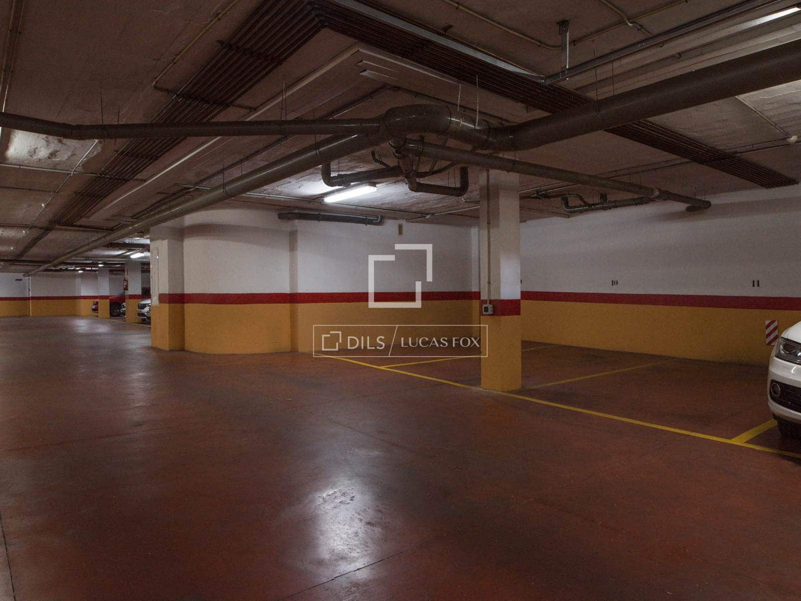 3 sovrum Lägenhet att hyra i Malaga stad med pool garage - 2 500 € (Ref: 9977951)