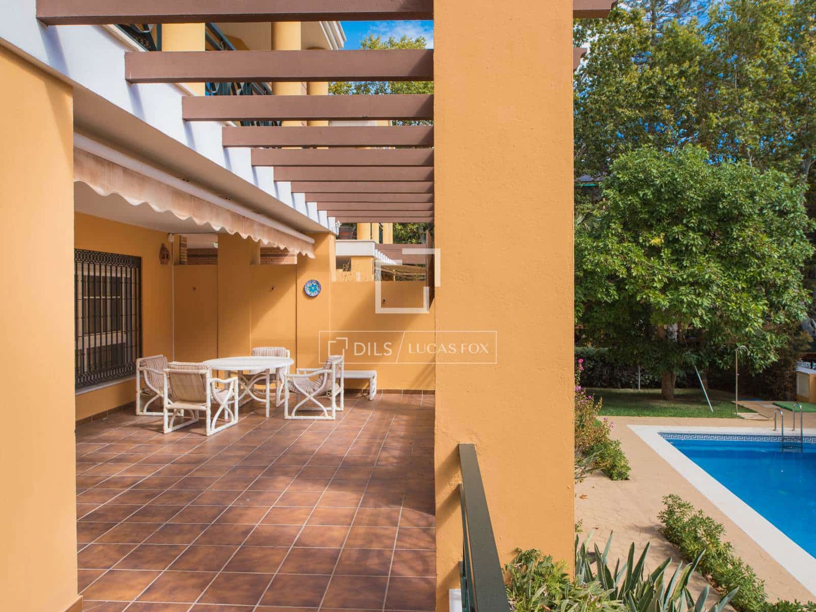 3 sovrum Lägenhet att hyra i Malaga stad med pool garage - 2 500 € (Ref: 9977951)