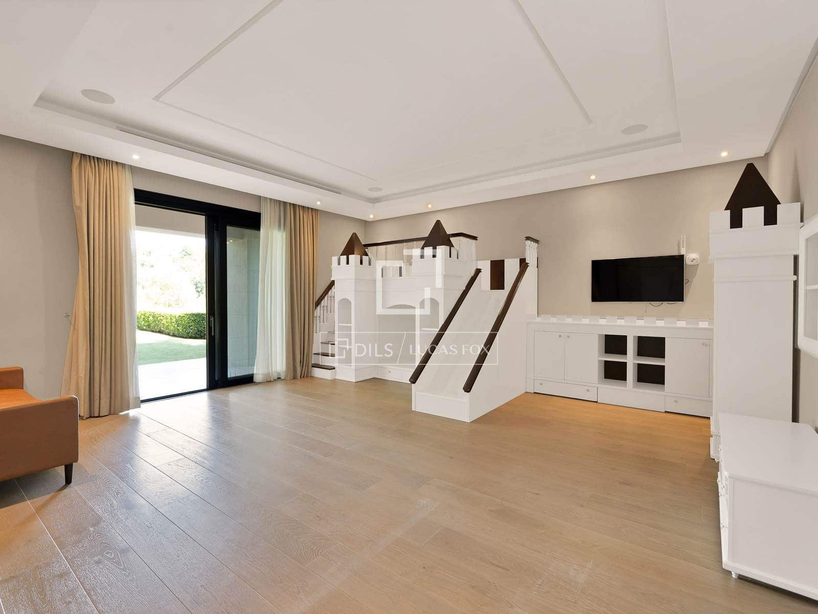 Chalet de 6 habitaciones en Benahavís en venta con piscina garaje - 15.000.000 € (Ref: 9978022)