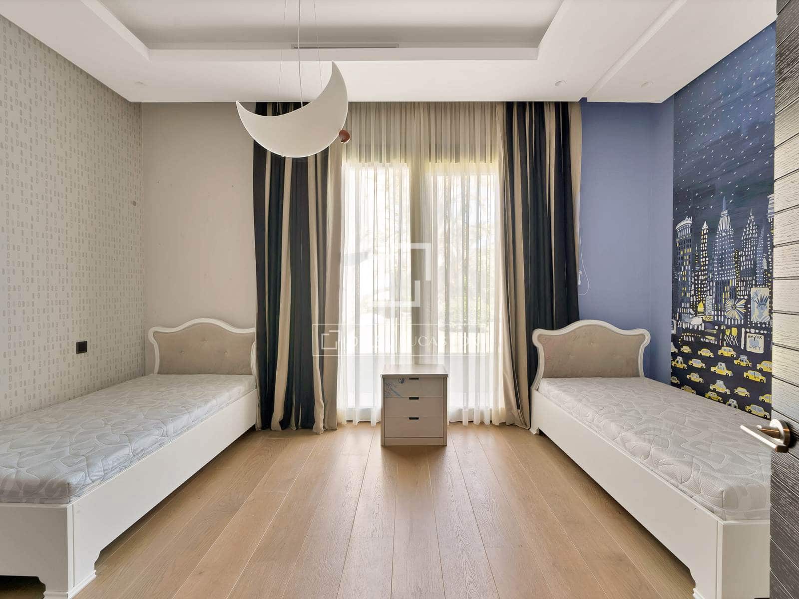 Chalet de 6 habitaciones en Benahavís en venta con piscina garaje - 15.000.000 € (Ref: 9978022)