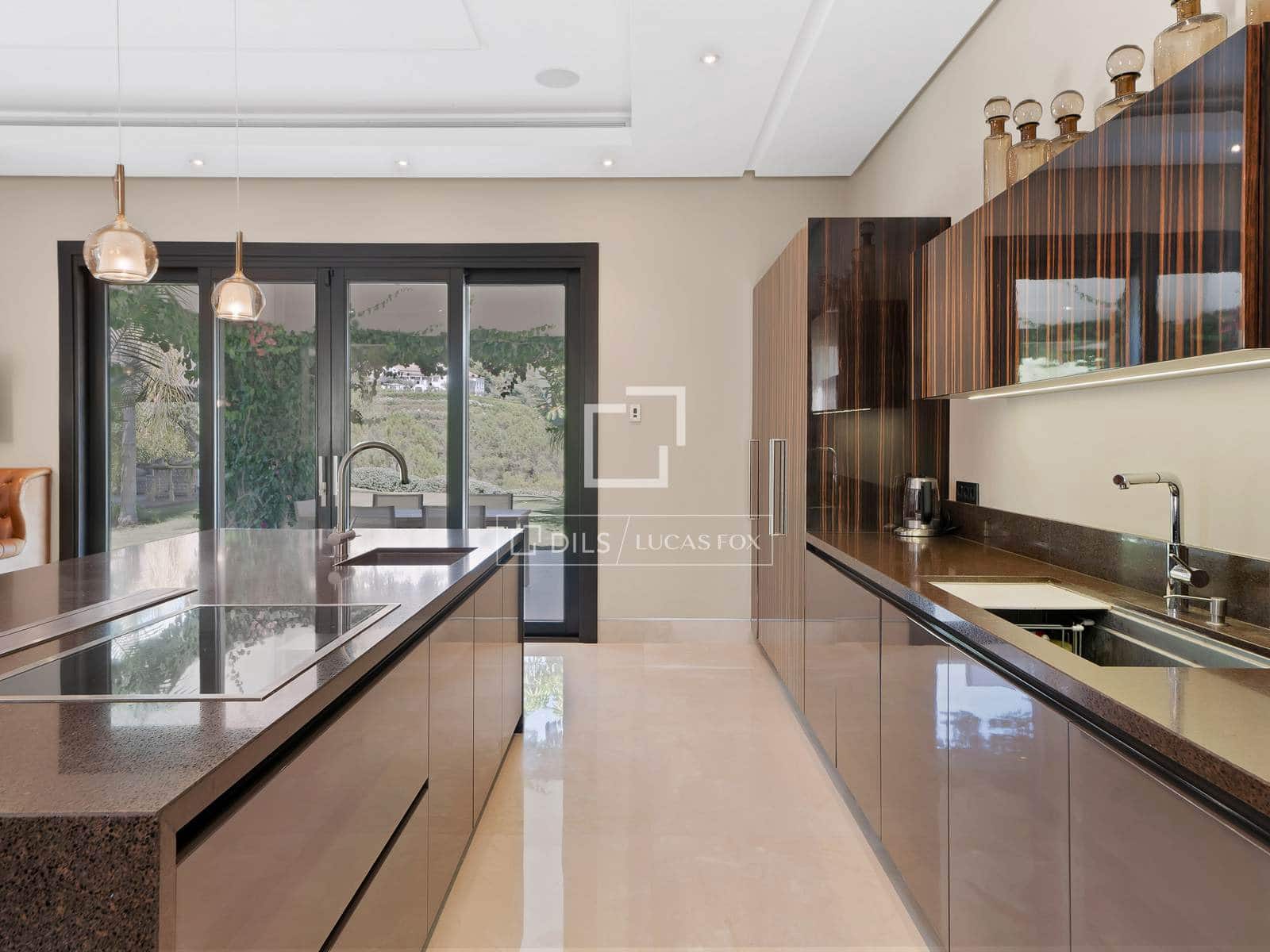 Chalet de 6 habitaciones en Benahavís en venta con piscina garaje - 15.000.000 € (Ref: 9978022)