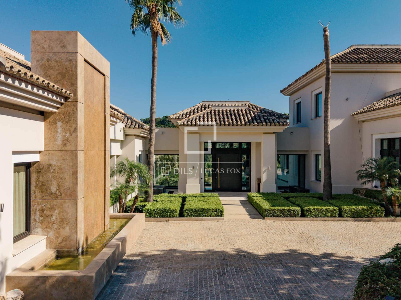 Chalet de 6 habitaciones en Benahavís en venta con piscina garaje - 15.000.000 € (Ref: 9978022)