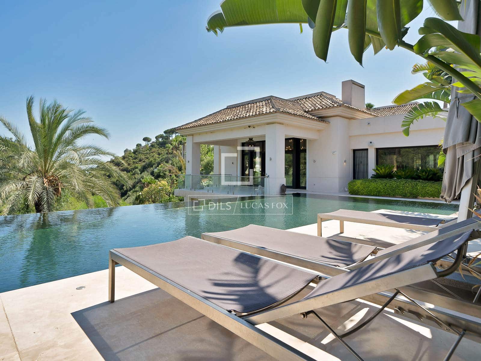 Chalet de 6 habitaciones en Benahavís en venta con piscina garaje - 15.000.000 € (Ref: 9978022)