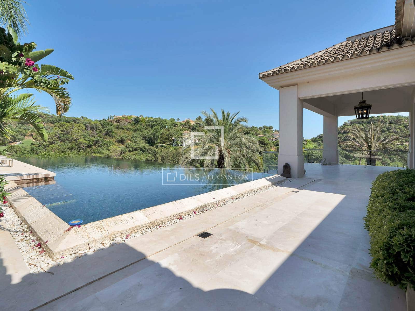 Chalet de 6 habitaciones en Benahavís en venta con piscina garaje - 15.000.000 € (Ref: 9978022)