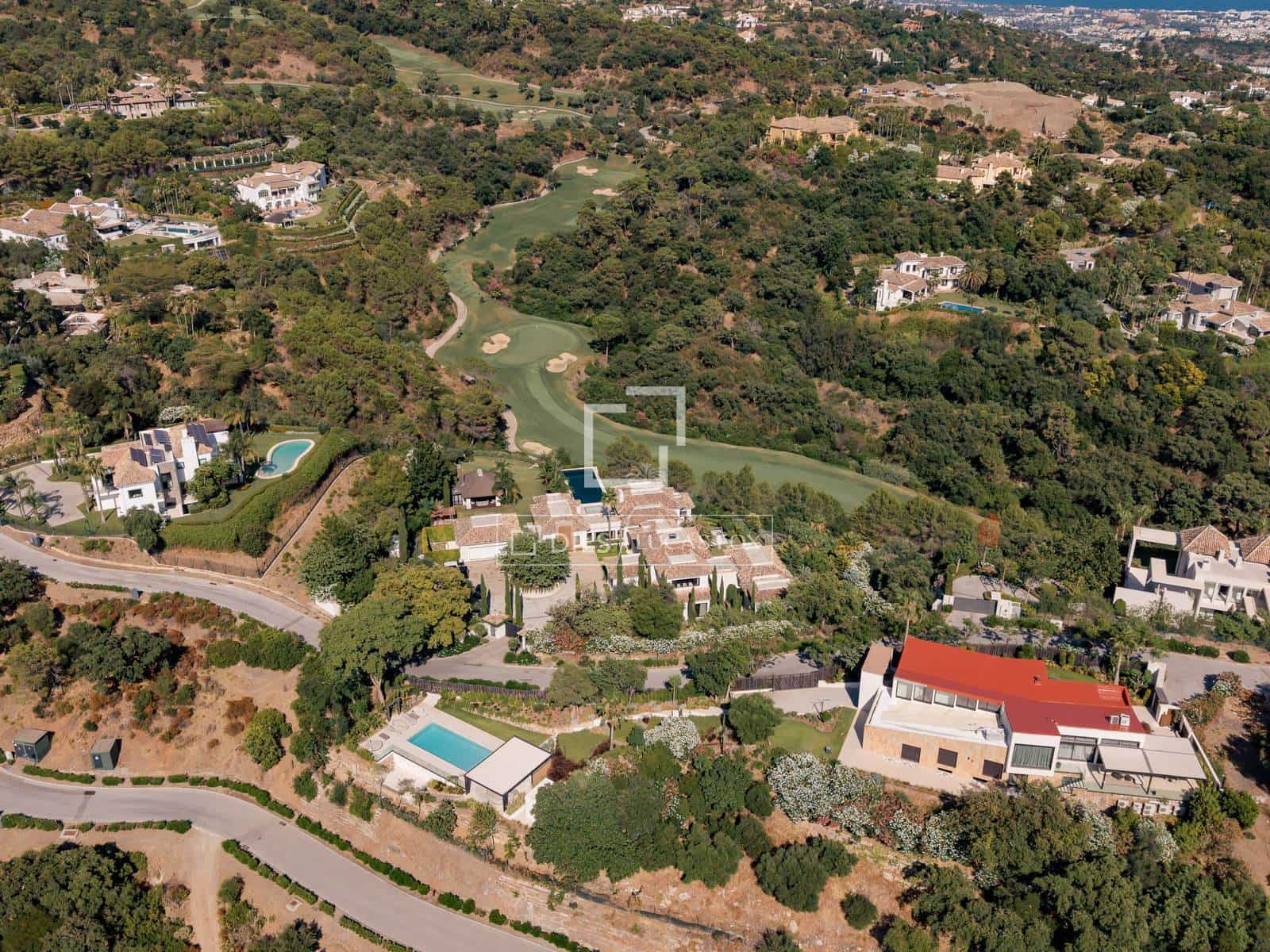 Chalet de 6 habitaciones en Benahavís en venta con piscina garaje - 15.000.000 € (Ref: 9978022)