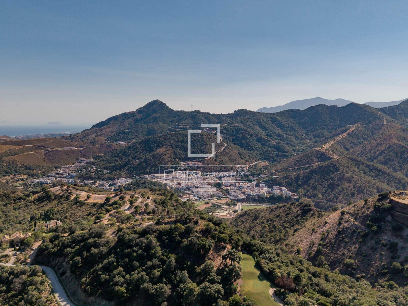 Chalet de 6 habitaciones en Benahavís en venta con piscina garaje - 15.000.000 € (Ref: 9978022)