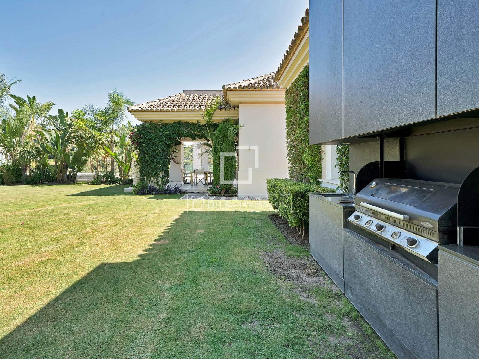 Chalet de 6 habitaciones en Benahavís en venta con piscina garaje - 15.000.000 € (Ref: 9978022)