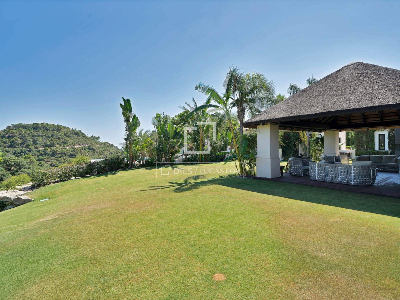 Chalet de 6 habitaciones en Benahavís en venta con piscina garaje - 15.000.000 € (Ref: 9978022)