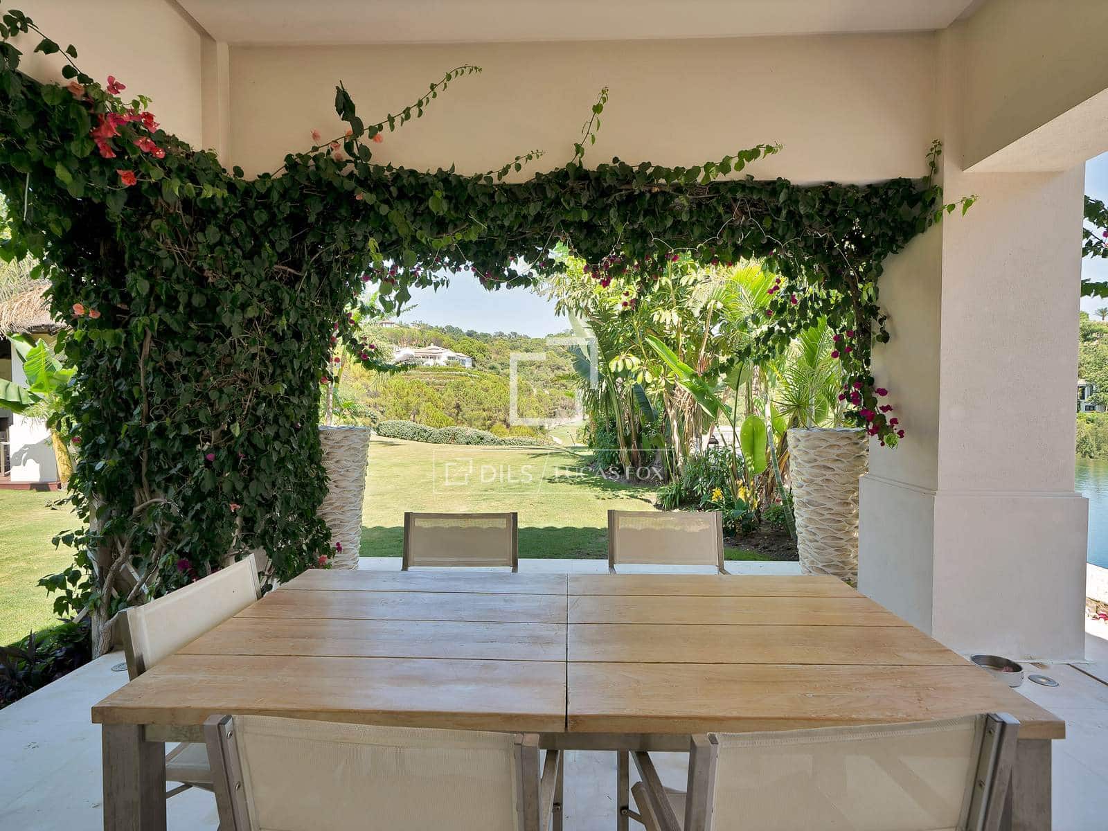 Chalet de 6 habitaciones en Benahavís en venta con piscina garaje - 15.000.000 € (Ref: 9978022)